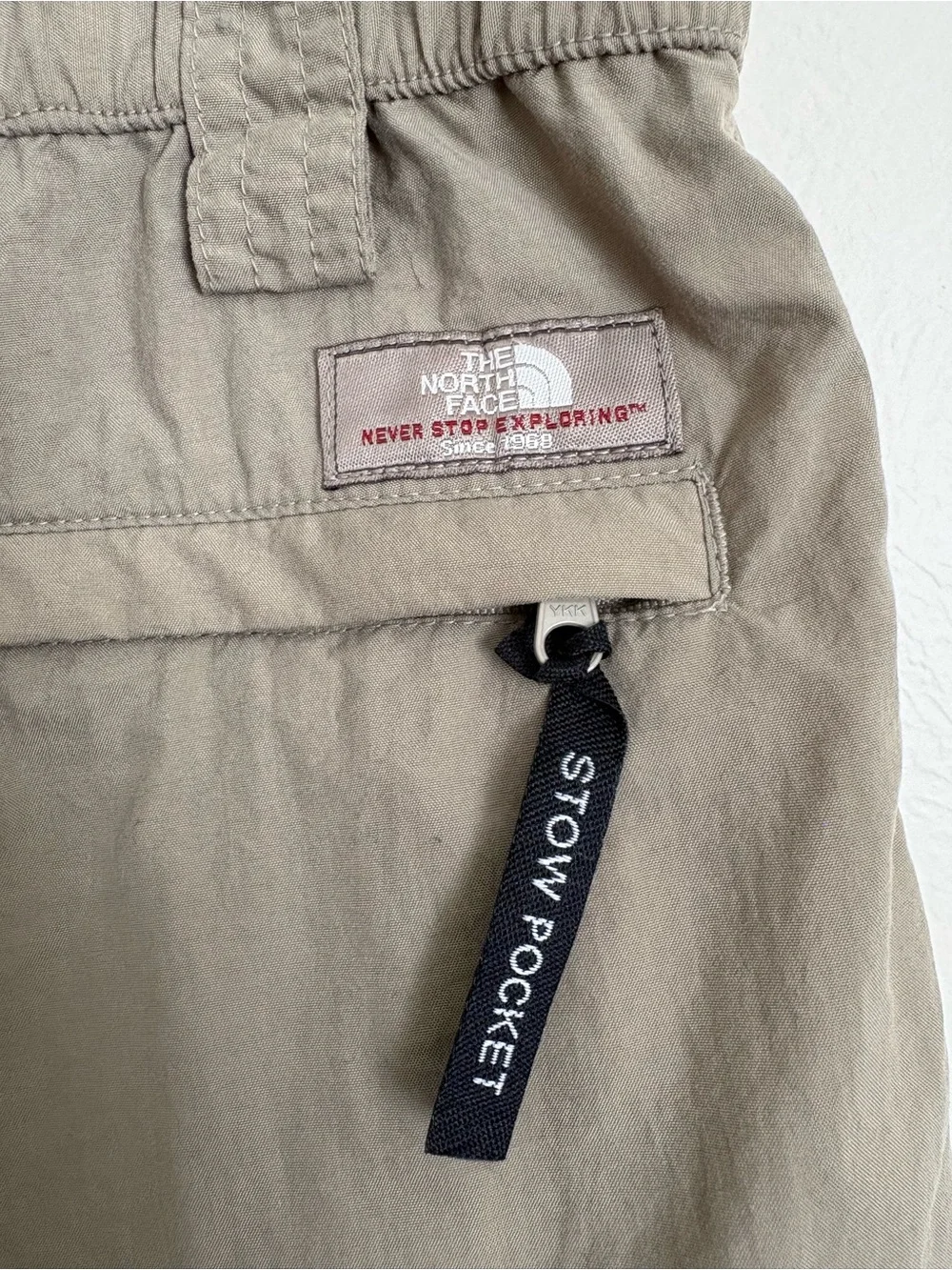 The North Face Cargo Shorts 100% Nylon Sz M Ins 9.5”Stowable Hike Climb Gorpcore